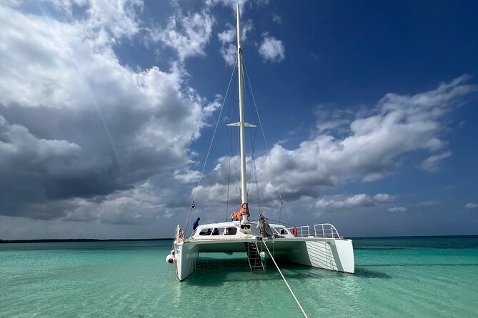 Private Catamaran Cruise to Bahia de las Aguilas - A Deep Dive into the Experience