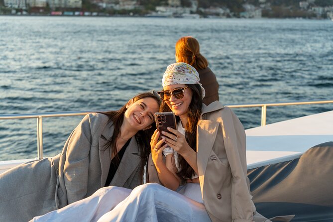 Bosphorus Afternoon Cruise on Yacht - With Live Guide - What We Love About This Experience