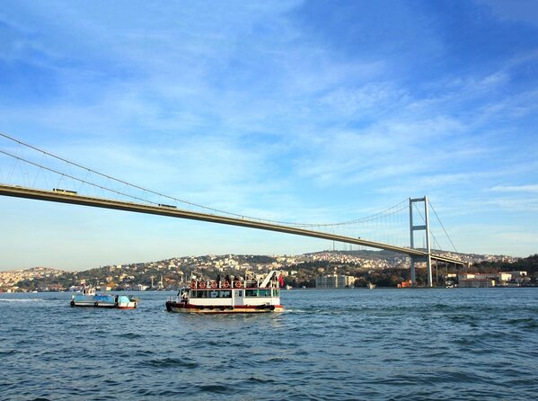 Luxury Boat Tour in Bosphorus with Hotel Transfers - Key Points