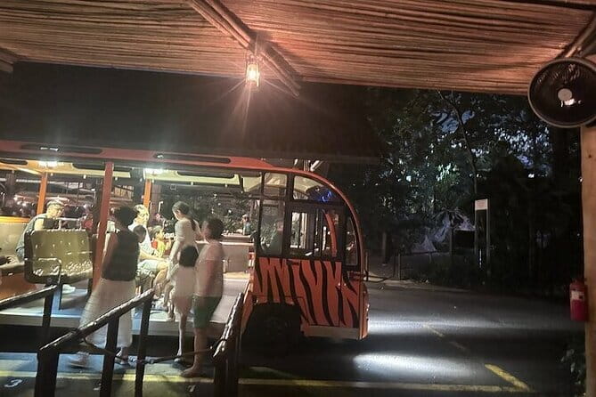 Singapore Night Safari - A Closer Look at the Singapore Night Safari