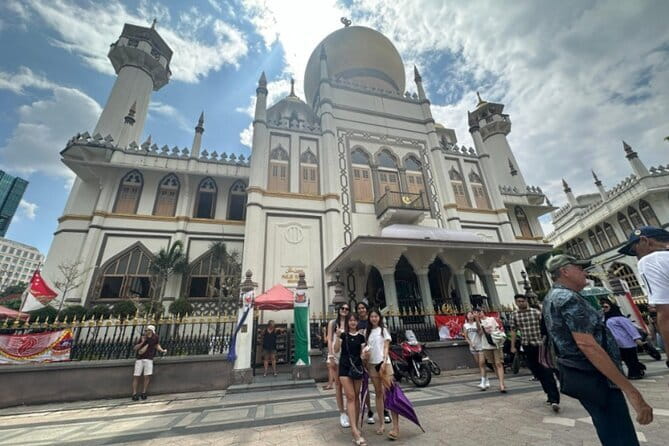 Private Customized Singapore Walking Tour - Exploring Singapore with a Personalized Touch