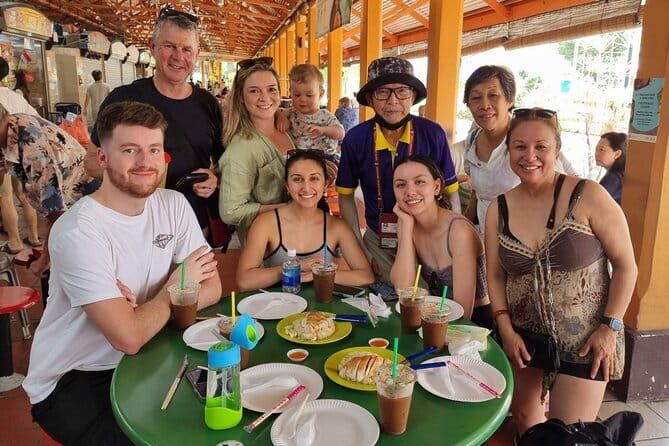 Private Customized Singapore Walking Tour - Food, Markets, and Local Flavors
