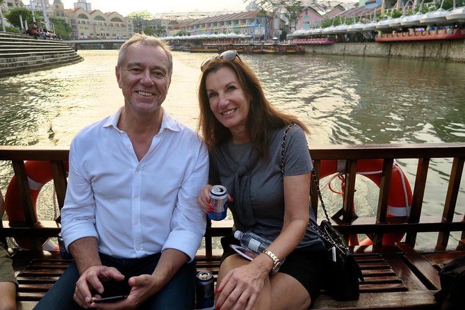 Singapore Group History & Culture Walking Tour - The Serenity of a Tea Ceremony