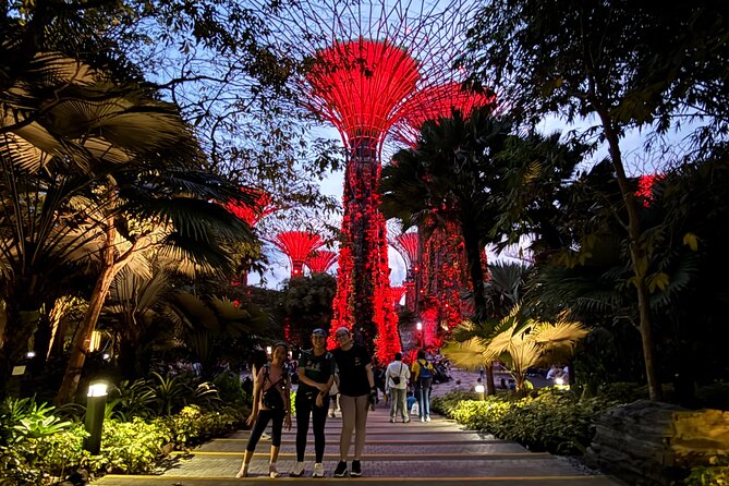 2 Hours Sunset Bike Tour and Garden Rhapsody Show - Key Points