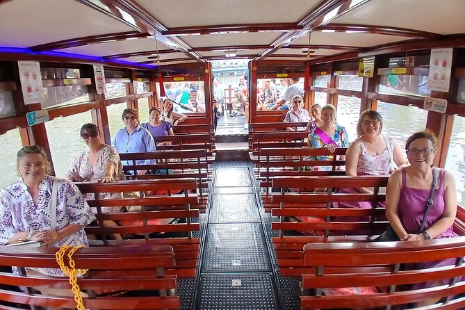 Singapore Guided Night Tour with 2 Light Shows & River Cruise - Marina Bay Sands Spectra Show: A Nighttime Laser Spectacle