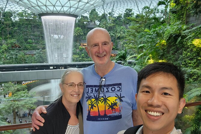 Singapore Customized Private Walking & Public Transport Tour - Key Points