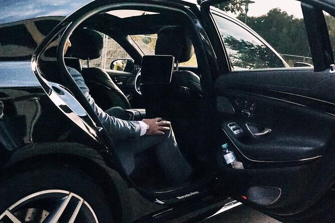 Private Transfer: Marina Cruise Port to Singapore SIN Airport - An In-Depth Look at the Private Transfer Service