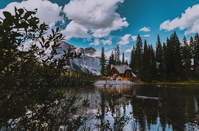 Lake Louise, Emerald Lake and Johnston Canyon Tour - Who Is This Tour Best Suited For?