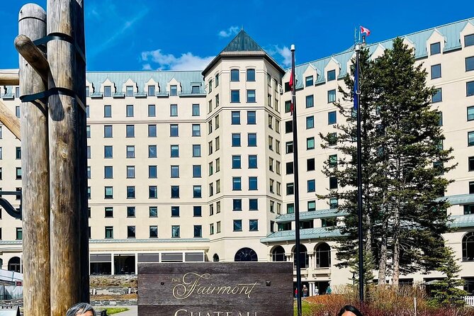 Lake Louise, Banff Gondola, Minnewanka and Banff Town Tour - Key Points