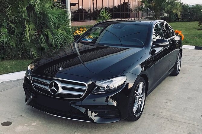 Private Transfer from Vancouver to Vancouver Airport YVR in Business Car - Why a Private Transfer Makes Sense in Vancouver