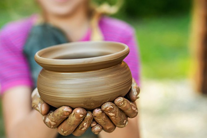 Pottery wheel class in Toronto Bay&Dundas - Exploring the Pottery Wheel Class in Toronto: What You Can Expect
