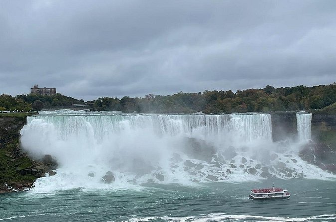 Toronto Car Tour with Sandhurst Highlights - The Sum Up