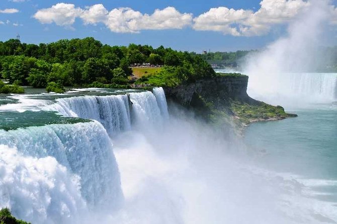 Small Group Tour of Niagara with Boat Cruise from Toronto - Exploring the Itinerary in Detail