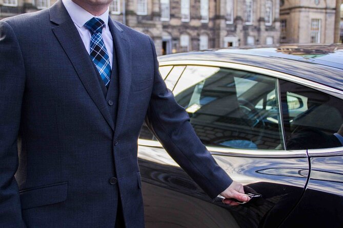 Private wine Tours- Toronto To Niagara-on-Lake - A Private Wine Tour from Toronto to Niagara-on-the-Lake: An Authentic Sip of Ontario