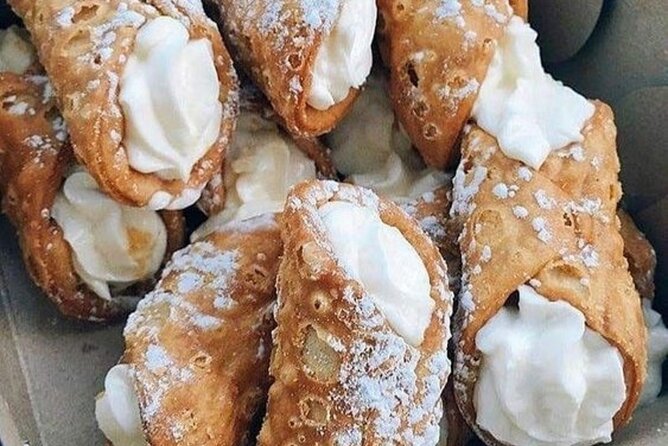 Private Montreal Street Food Walking Tour With A Local Guide - Good To Know