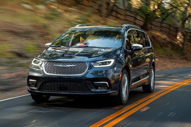 Departure transfer Montreal to Montreal Airport YUL by Car or SUV - Who Will Love This Transfer?