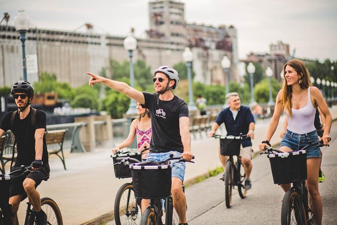 Bike / E-bike Tour : Downtown, Old Montreal, Waterfront by Fitz - An In-Depth Look at the Montreal Bike Tour Experience