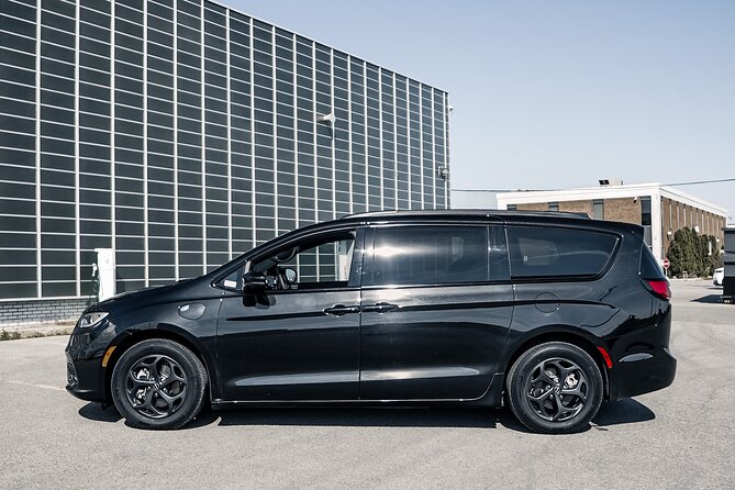 Private Luxury Transfer from YUL to Mont Tremblant - Why the Price Matters