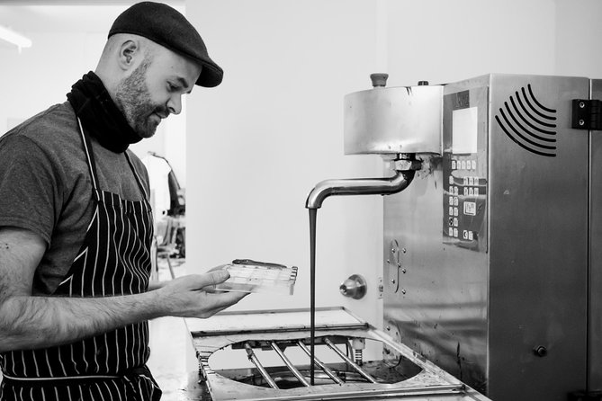 Ultimate Chocolate Tour in Montreal with Included Tastings - Who Should Consider This Tour?