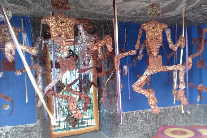 Frida Kahlo and Floating Gardens Tour with Transportation - Authentic Experiences and Practical Insights