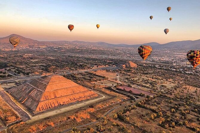 Private Tour: Teotihuacan Pyramids Hot Air Balloon Ride - Key Points
