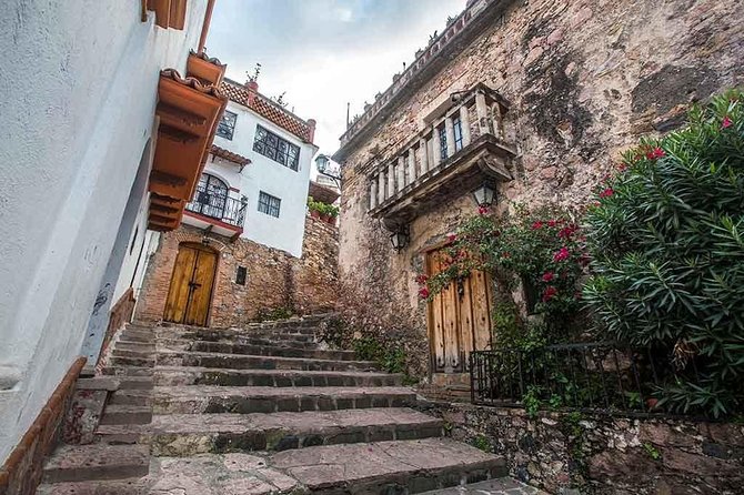 Private Tour: The Colonial Towns of Taxco and Cuernavaca from Mexico City - Key Points