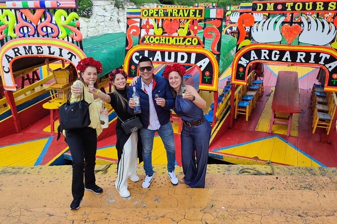 Small Groups: Xochimilco and Coyoacan - Transportation and Group Size — Practical Considerations