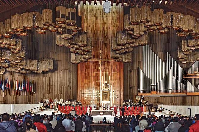 Full tour of the Basilica of Guadalupe - Key Points