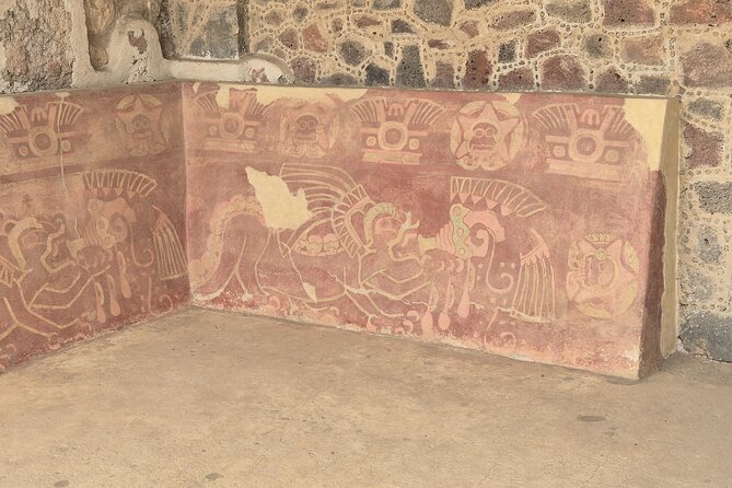 Private Tour Pyramids of Teotihuacán and Guadalupe Basilica up to 4 people - Deep Dive into the Sites