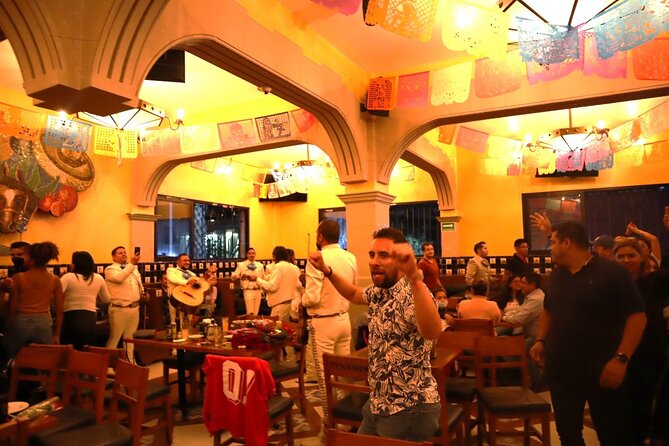 Best Bar Crawl at Downtown - What You Can Expect from the Tour