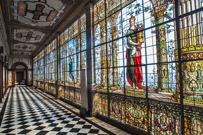 Chapultepec Castle Private Tour with Transport Option - Who Should Consider This Tour?