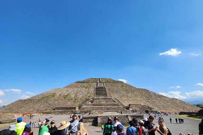 Pyramids and Basilica of Guadalupe Tour with Round Transport - Good To Know