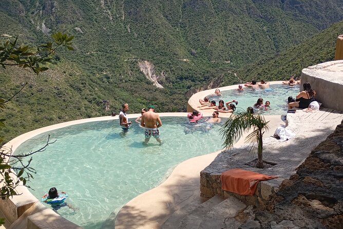 Grutas de Tolantongo Private Transportation - Arrival and Park Access