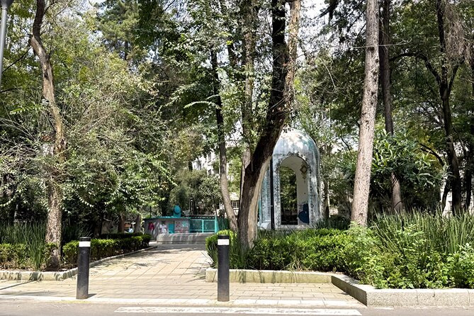 Countess and Racecourse Tuk Tuk Tour on CDMX - Practical Details for Travelers