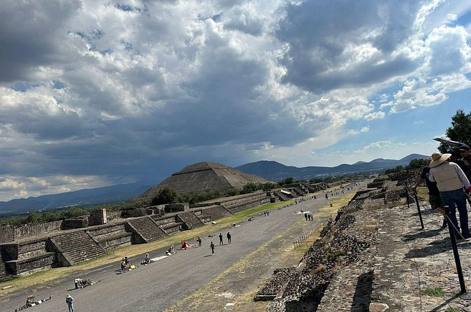 Balloon Flight over Teotihuacan with Breakfast - Practical Tips for Travelers