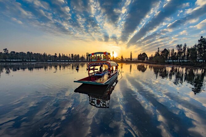 Xochimilco Sunrise Kayak Ajolote - An in-depth look at the Xochimilco Sunrise Kayak Ajolote tour