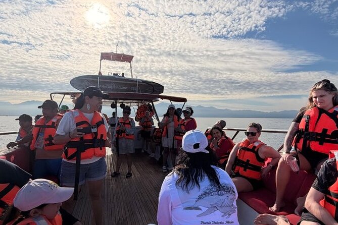 Whale Watching with Biologist and Hydrophone in Puerto Vallarta - An In-Depth Look at the Whale Watching Tour