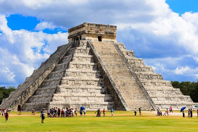Chichén Itzá Premier Tour with Cenote Xunáan, Valladolid & Lunch - An Authentic Day Exploring the Heart of Yucatán: Chichén Itzá, Valladolid, and Cenote Xunáan