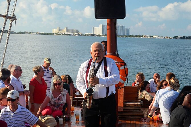 Romantic Dinner in the Spanish Galeon with Sax in Cancun. Lobster & Beef menu. - Who Will Love This Tour?