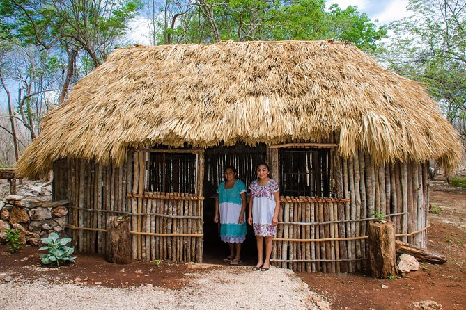 Oncelife experience of CHICHEN ITZA NIGHT SHOW. Cenote and Valladolid included. - The Sum Up