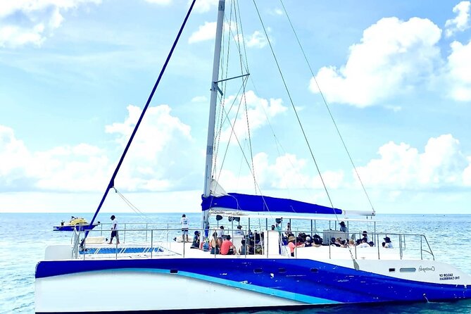 Isla Mujeres Unlimited! Party & Drinks from Cancun - The Experience in Detail