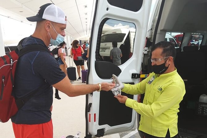 Transfers in Luxury Sedan from Cancun Airport - Who Should Consider This Service?