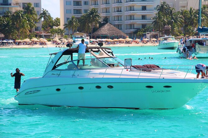 Beautiful Yacht SeaRay 48ft / 15PAX 25P16 - The Sum Up