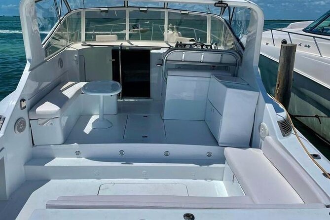 Private Yacht Cancun 42ft up to 8 people - Authentic Reviews and Real Experiences