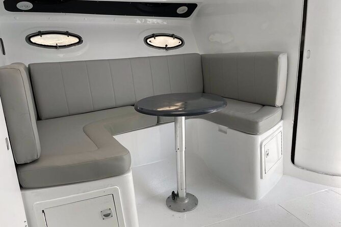 Private Yacht Cancun 42ft up to 8 people - Pricing and Value