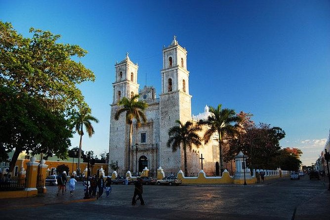 Full-Day Tour Chichen Itza, Valladolid and Cenote open bar in bus - Who Would Love This Tour?