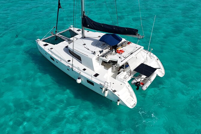 7hrs/60ft Luxury Catamaran Private Charter Cancun to Isla Mujeres - What Makes This Tour Stand Out?