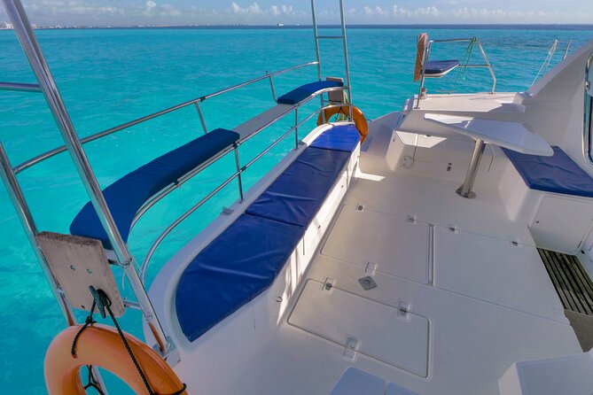 Catamaran Cancun to Isla mujeres Lunch OpenBar and Snorkeling - Setting Sail from Cancun to Isla Mujeres