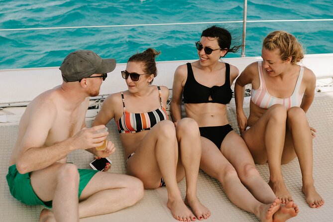 Catamaran Cancun to Isla mujeres Lunch OpenBar and Snorkeling - Exploring Isla Mujeres