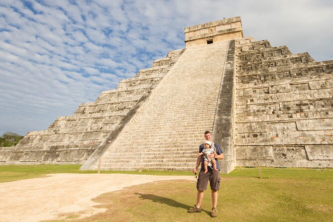 Full-day Chichen Itza journey, with guides + cenote + buffet - The Realities of the Tour